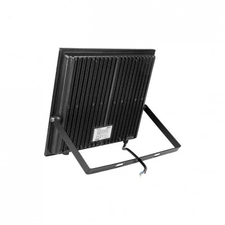 Naswietlacze-led-50w-i-wiecej - czarny naświetlacz led 200w neutralna barwa światła tiga 8682 lvt 