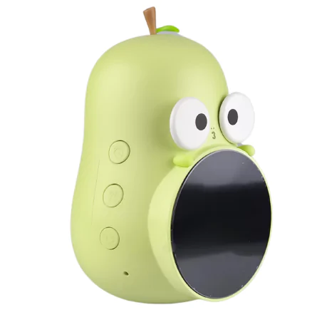 Oswietlenie-do-pokoju-dzieciecego - budzik dziecięcy led w kształcie zielonej gruszki prezent urodzinowy interblue 