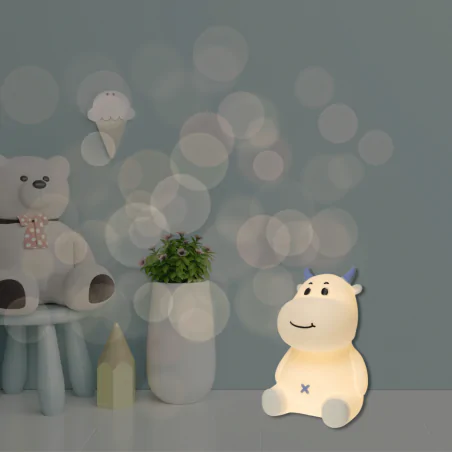 Oswietlenie-do-pokoju-dzieciecego - lampka nocna led dziecięca biało-niebieska krówka prezent na urodziny interblue 