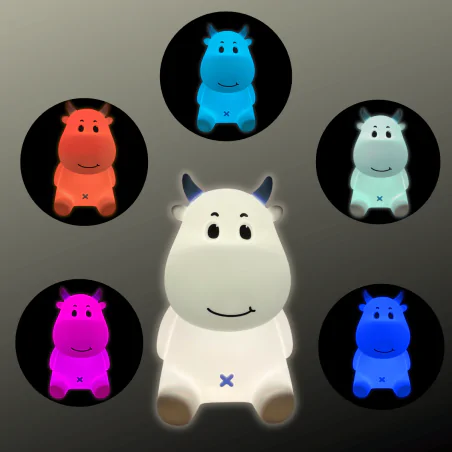 Oswietlenie-do-pokoju-dzieciecego - lampka nocna led dziecięca biało-niebieska krówka prezent na urodziny interblue 