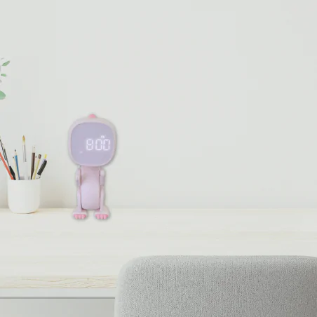 Oswietlenie-do-pokoju-dzieciecego - budzik na biurko dziecięcy różowy zabawka prezent dla dziewczynki robot dino interblue 