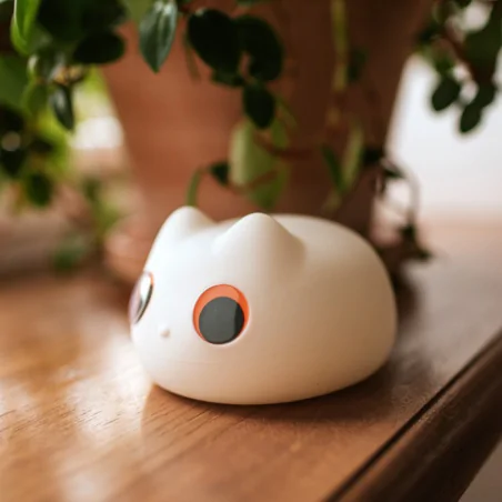 Oswietlenie-do-pokoju-dzieciecego - lampka w kształcie kotka dla dziewczynki na prezent do usypiania usb interblue 