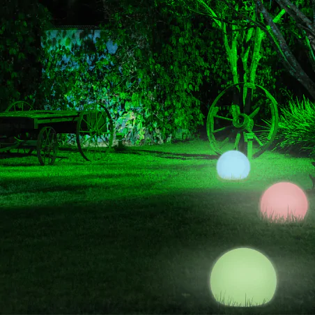 Lampy-solarne - lampa solarna kula ogrodowa 17cm wbijana z kolorowym światłem vo1928 volteno 