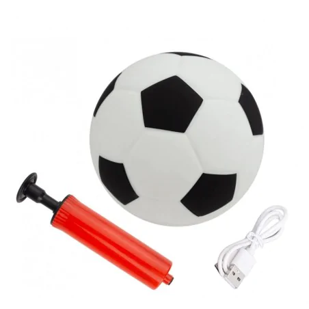 Oswietlenie-do-pokoju-dzieciecego - lampka w kształcie piłki nożnej prezent dla małego kibica fana futbolu interblue mw61289 