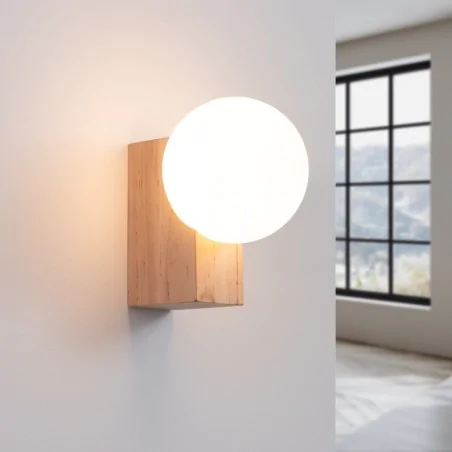 Kinkiety-do-salonu - kinkiet lampa na ścianę kula mleczna bulbo naturalne drewno sollux sl.1682 