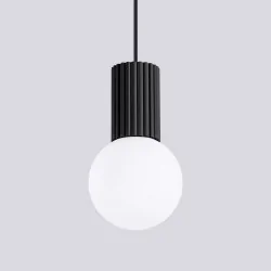 Lampy-sufitowe - lampa wisząca mleczna kula z czarną podstawą halo 1 czarna sollux sl.1714 