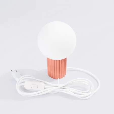 Lampki-biurkowe - lampka stołowa brzoskwiniowa z karbowanym kloszem sl.1756 sollux 