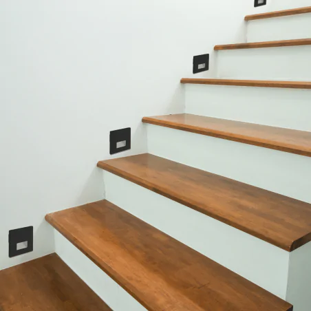 Oswietlenie-schodowe - oprawa schodowa led kwadratowa czarna 1,2w lampka ze zmienną barwą światła cct wektor 04862 ideus 