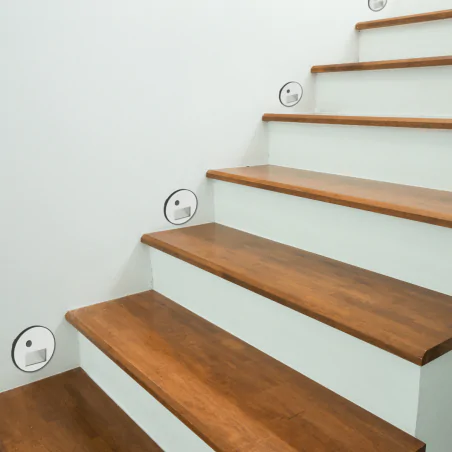 Oswietlenie-schodowe - oprawa schodowa led biała okrągła z czujnikiem ruchu i zmienną barwą światła wektor 04863 ideus 