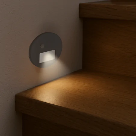 Oswietlenie-schodowe - oprawa schodowa led czarna okrągła z czujnikiem ruchu i zmienną barwą światła wektor 04864 ideus 