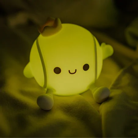 Oswietlenie-do-pokoju-dzieciecego - lampka w kształcie piłki tenisowej prezent dla kibica fana tenisa ziemnego interblue 