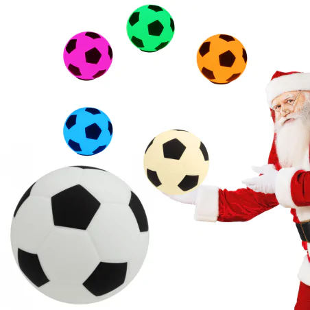 Oswietlenie-do-pokoju-dzieciecego - lampka w kształcie piłki nożnej prezent dla małego kibica fana futbolu interblue mw61289 