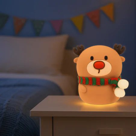 Oswietlenie-do-pokoju-dzieciecego - lampka nocna dziecięca miękka reniferek z szalikiem prezent na mikołaja mw61419 interblue 