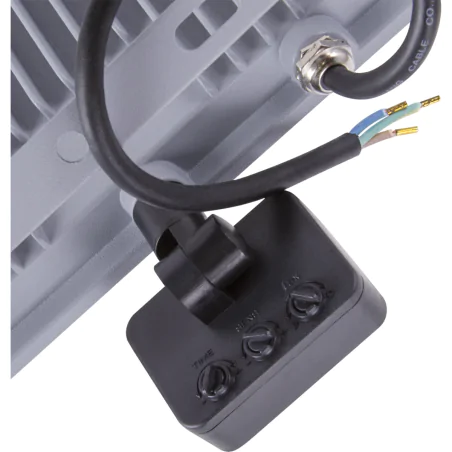 Naswietlacze-led-50w-i-wiecej - naświetlacz led 100w szary na podjazd mocny halogen z zimnym światłem 6200k szary kroma led 03708 ideus 