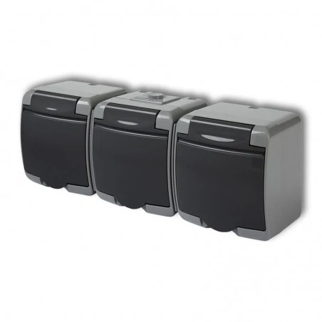 Gniazda-elektryczne - 30ghe-3p grafitowe gniazdo z klapką natynkowe potrójne z przesłonami junior karlik 