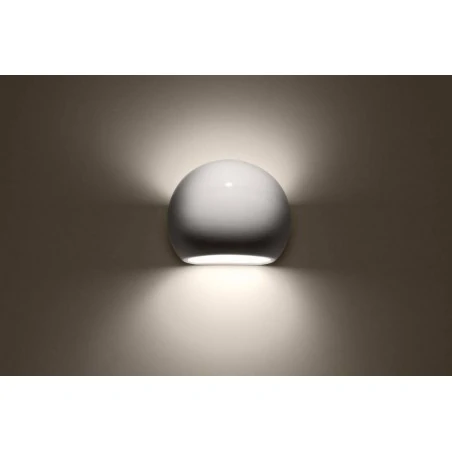 Kinkiety-do-salonu - biały lakierowany kinkiet globe sl.1026 sollux lighting 