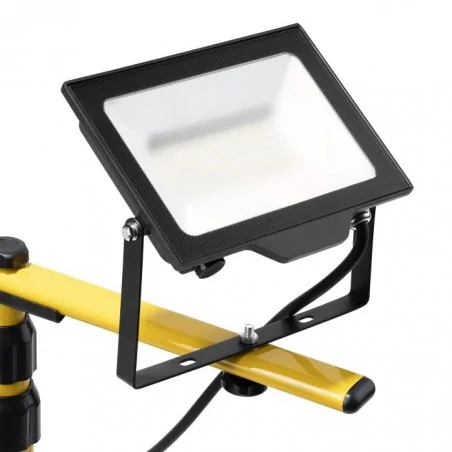 Naswietlacze-led-50w-i-wiecej - zestaw dwóch naświetlaczy led ze statywem z 2-metrowym przewodem 2x50w alled ad-nl-6276 orno 