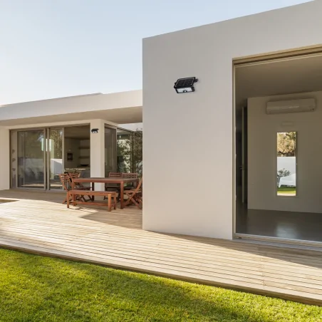 Lampy-solarne - eko9082 naświetlacz solarny led 5w 500lm 4000k z czujnikiem epad eko-light 